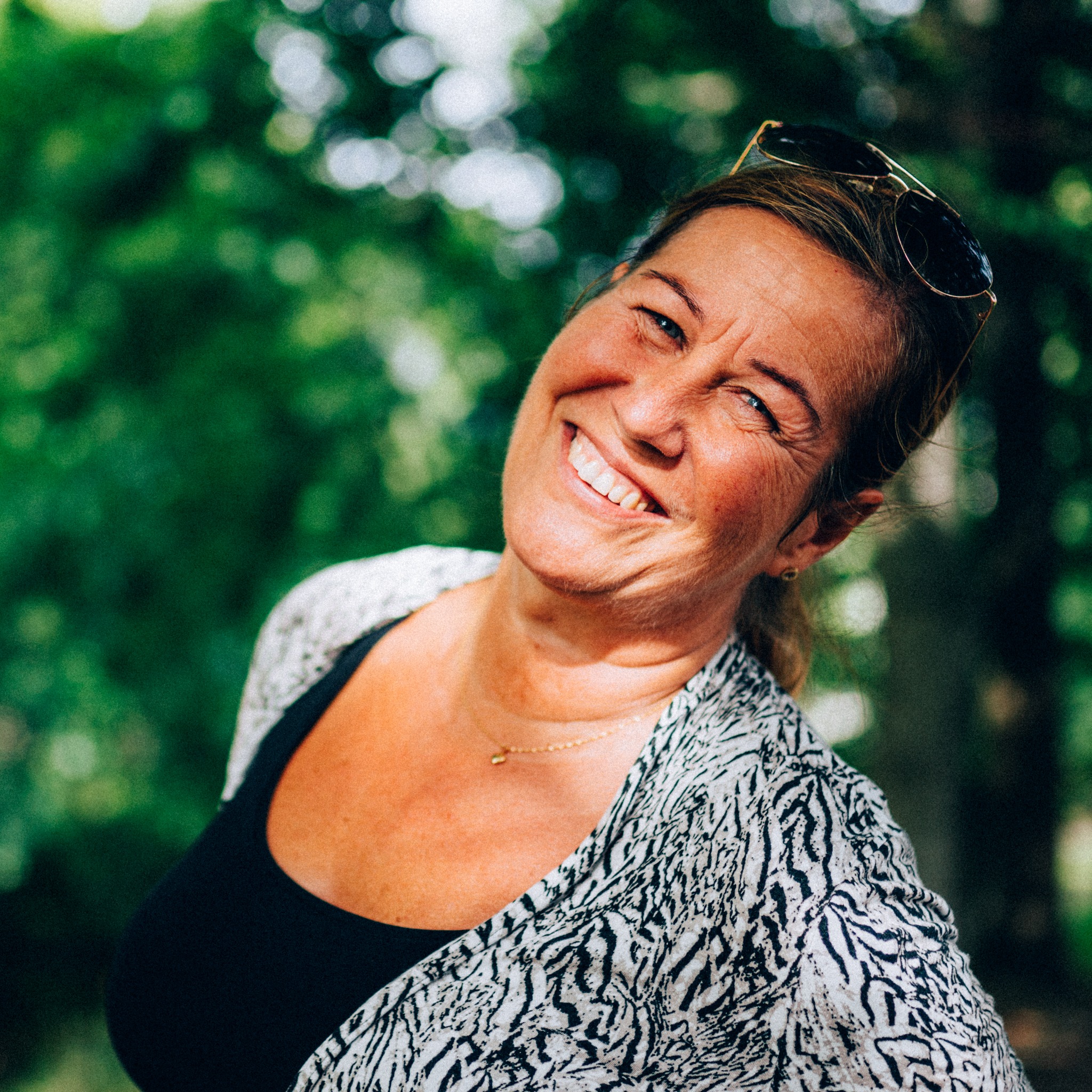 Sofie Järvinen i grönskan